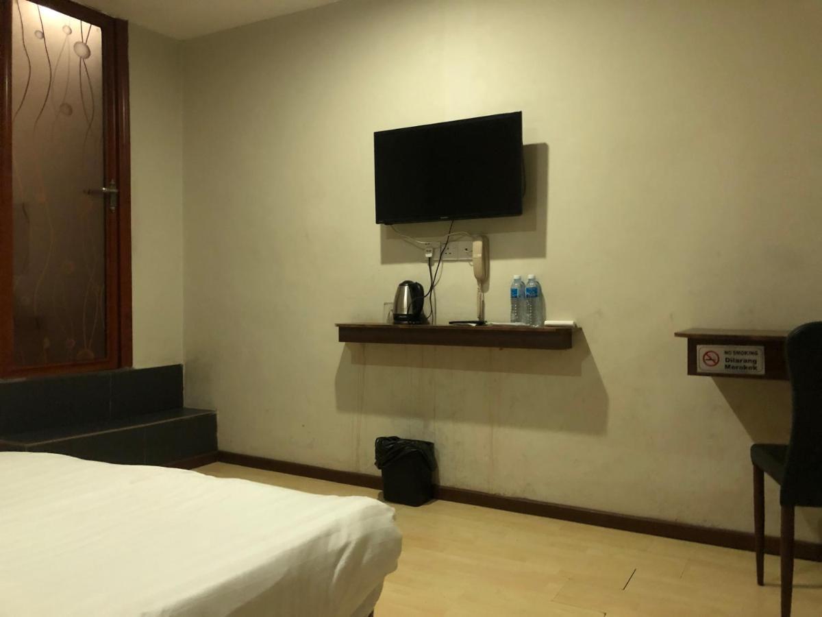Super Oyo 90668 Joy Inn Мірі Екстер'єр фото
